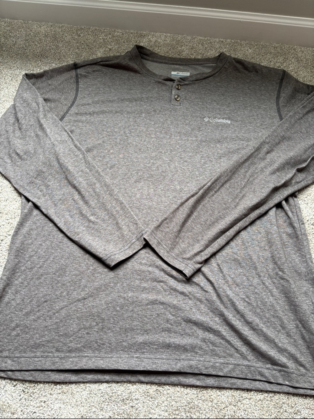 Columbia Men's Long-Sleeve Henley Shirt - Heather Charcoal Gray